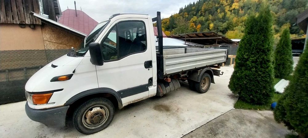 Vând iveco daily