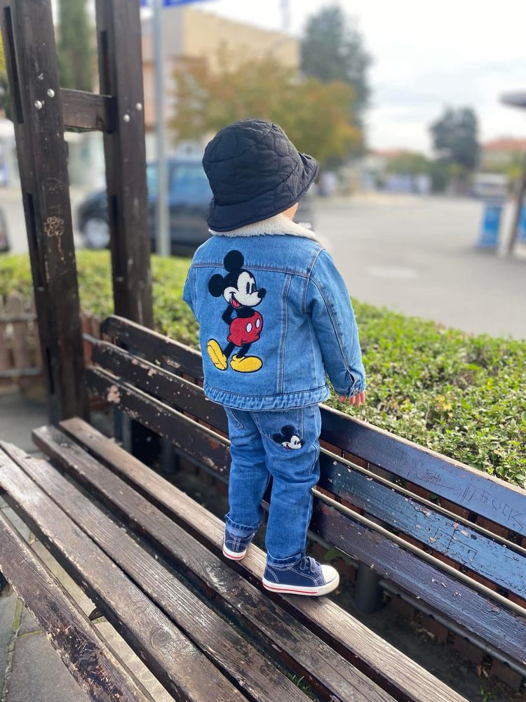 Яке и дънки ZARA Mickey Mouse
