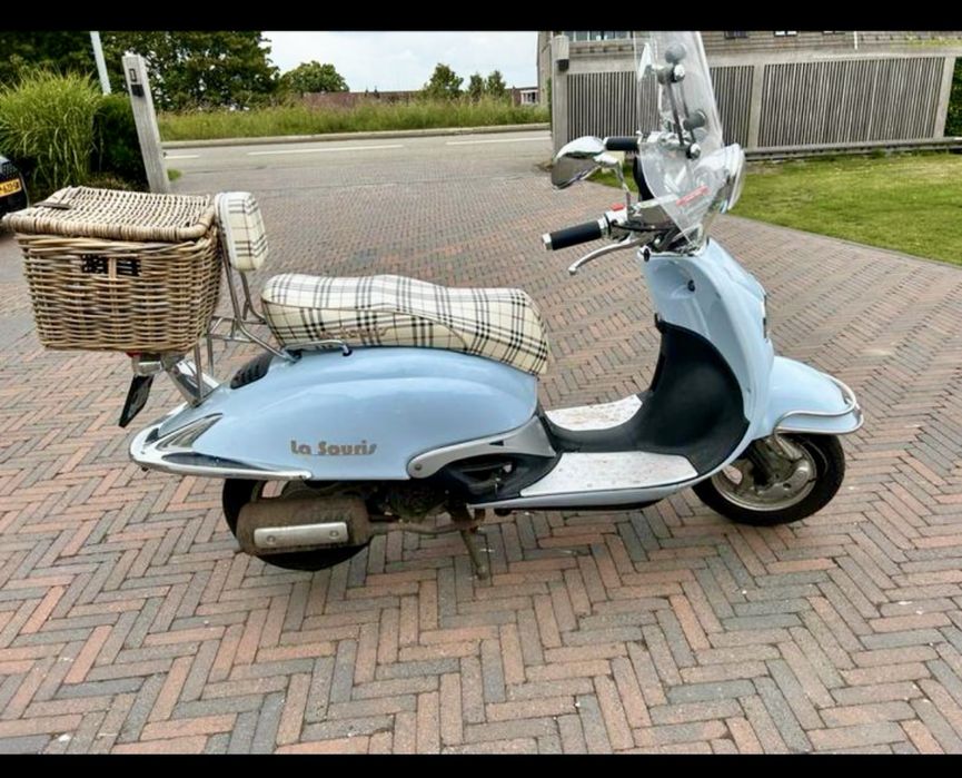 Scuter Grand Retro 2020 “ Ca Nou “