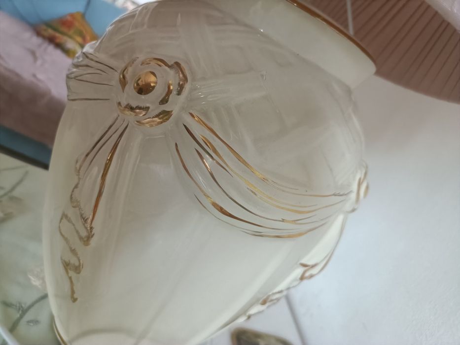 Veioza masivă frumoasă