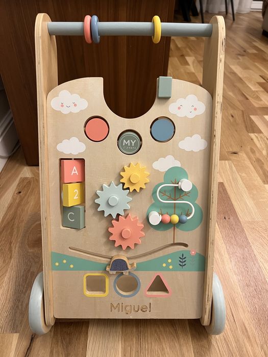 Antemergator din lemn