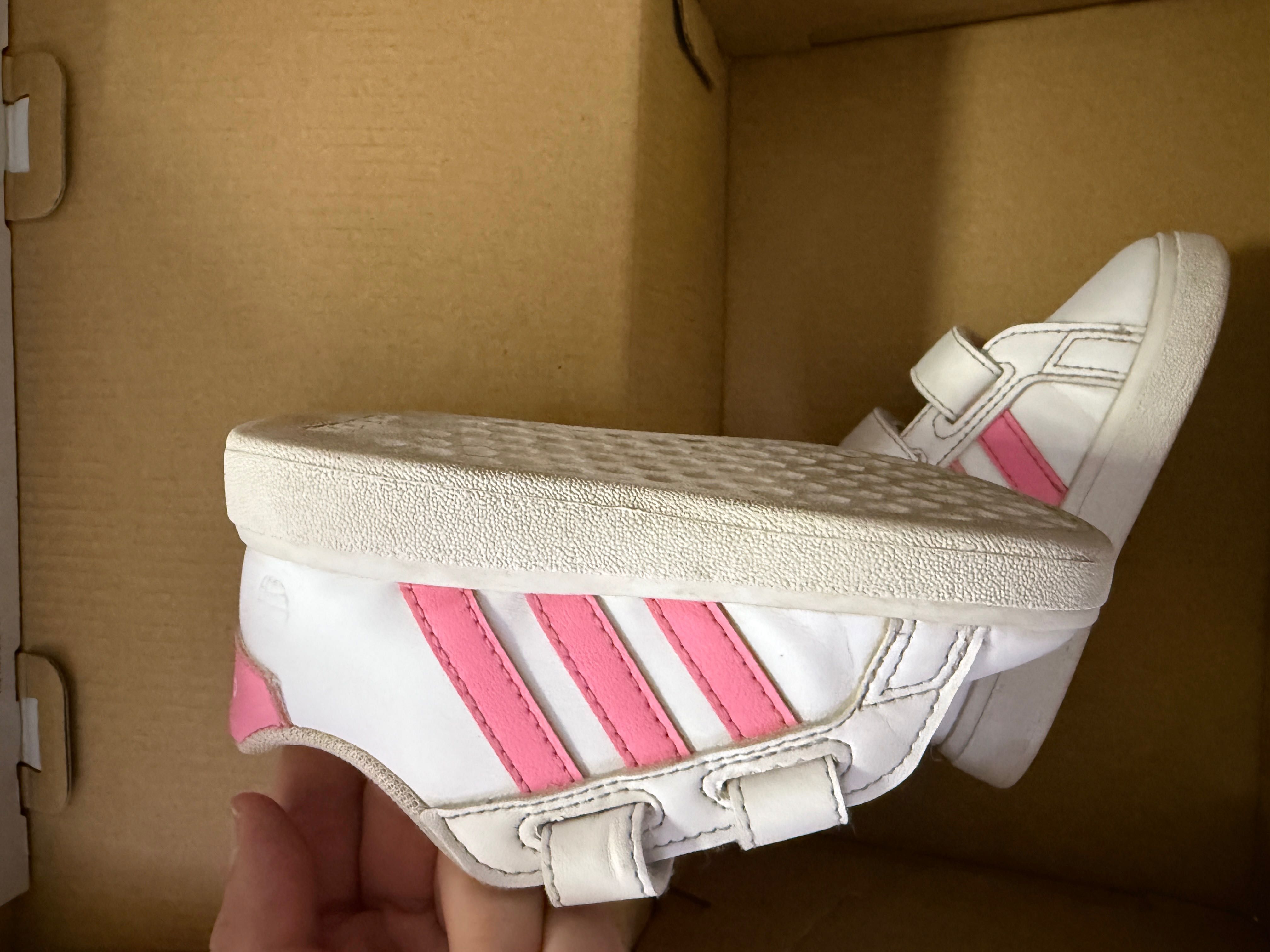 детские крассовки adidas