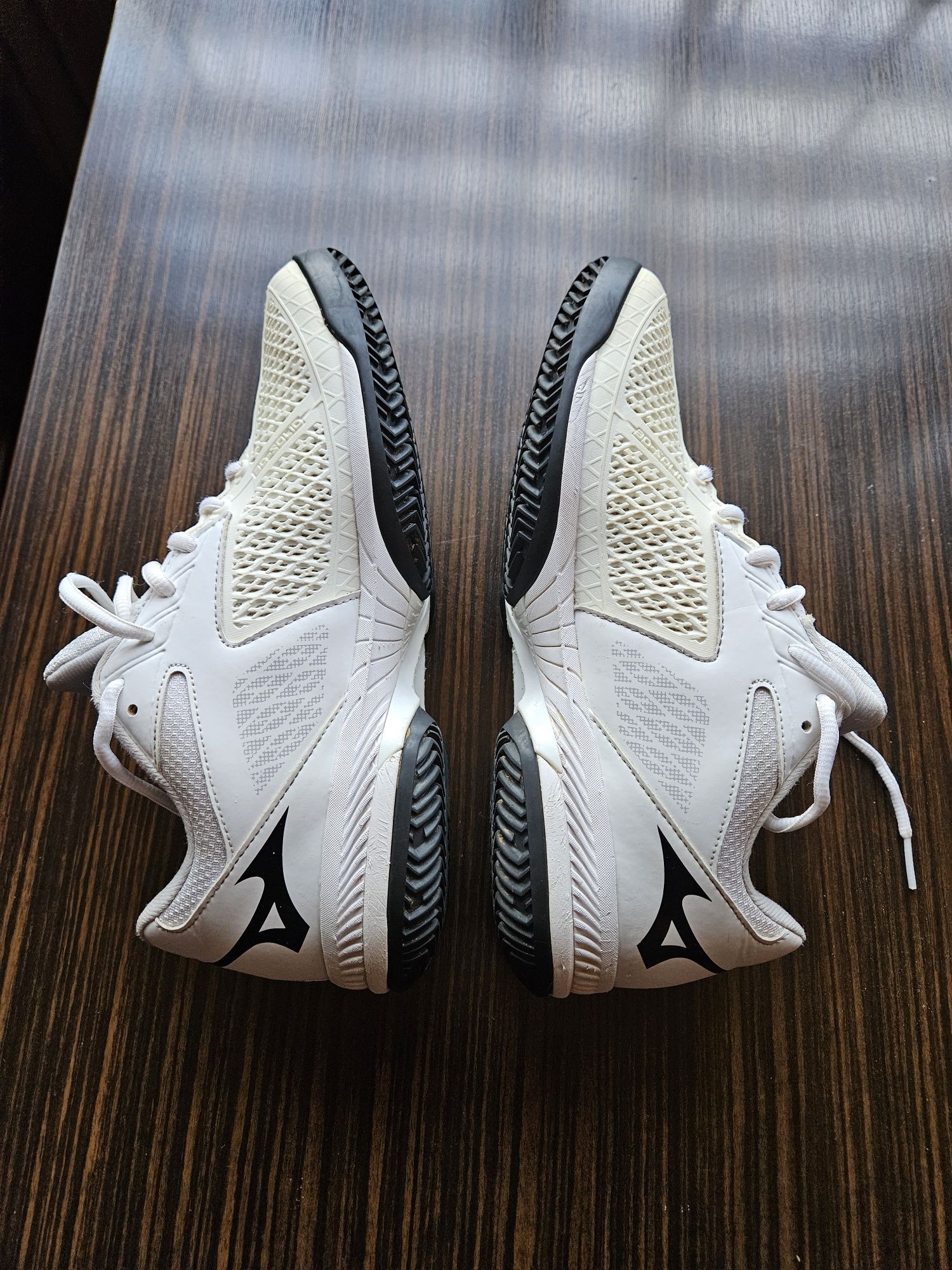 Mizuno Tennis  НОВИ