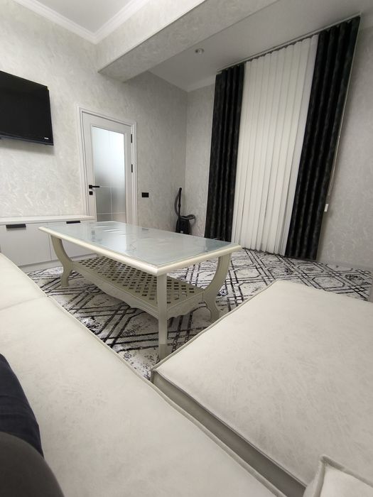 Квартира узок муддатга ижарага берилади