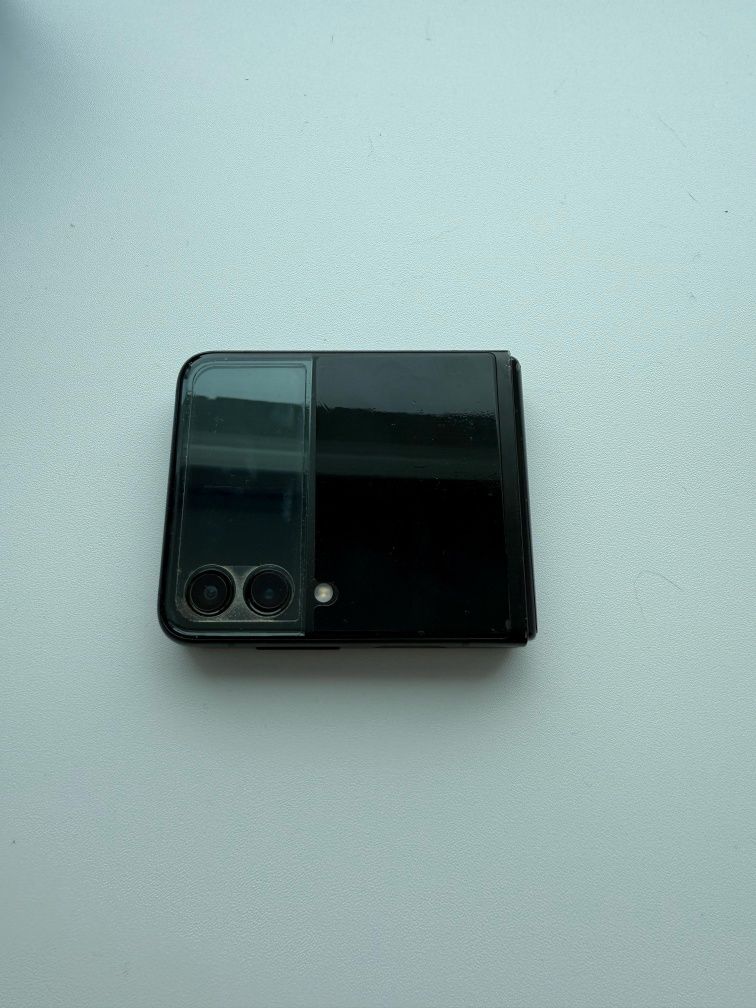 Samsung  z-flip 3