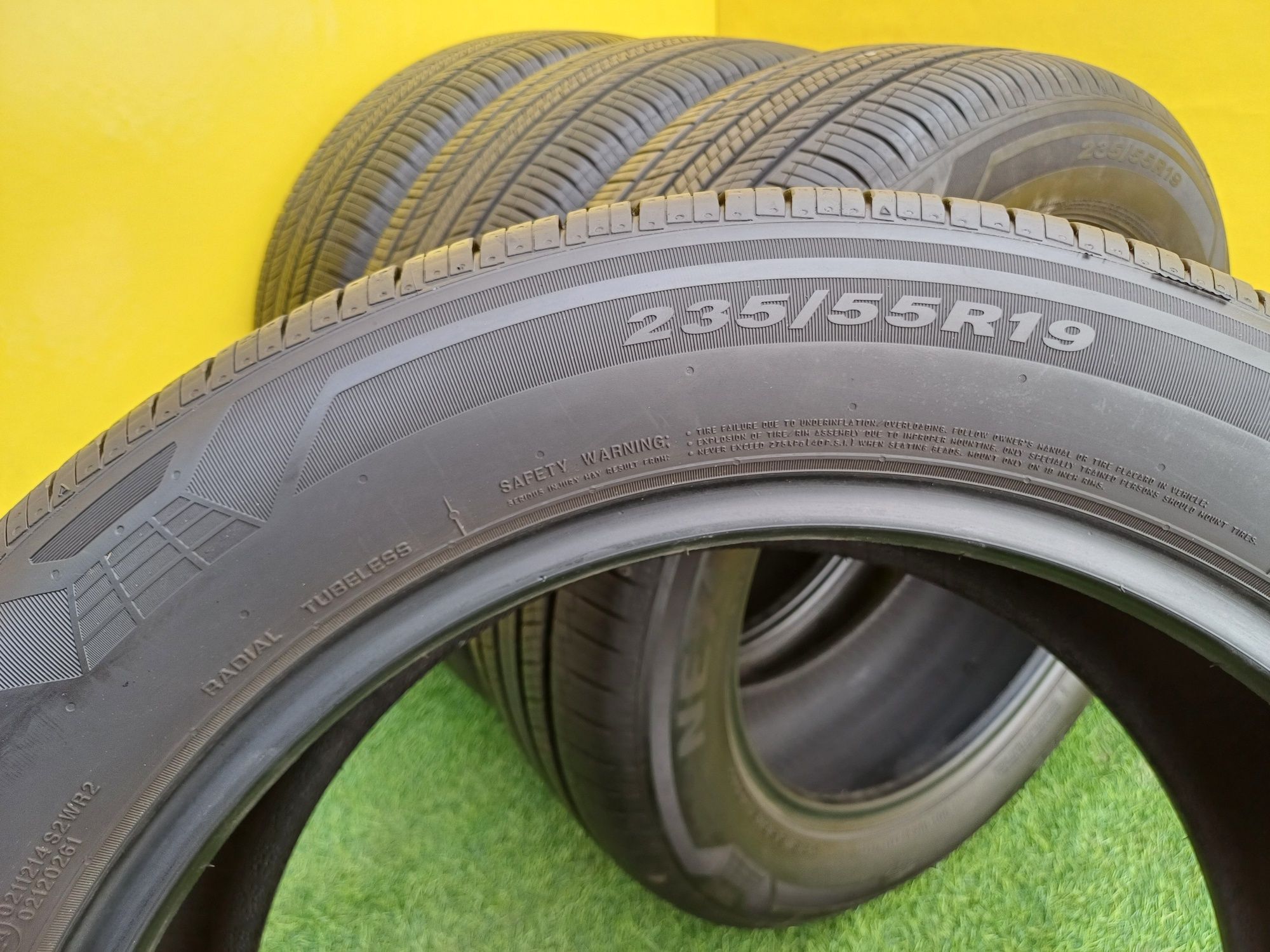 Шины 235/55 R19 Nexen комплект.