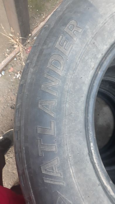 Продам шины зимние 265/ 65/ 17  Китай.