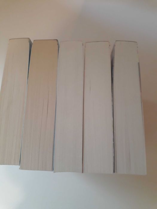 Пет книги на Мануела Инуса за  40 лв.