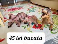 dinozauri mari cu sunete