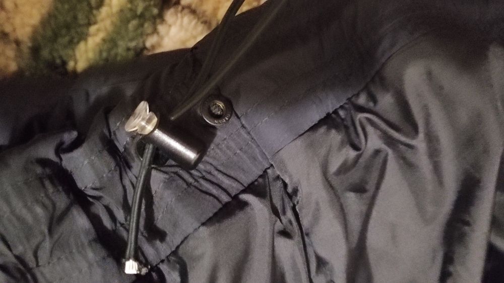 Яке Jordan ,оригинално мъжко яке с гъши пух. Размер ххл. Бартери не ме