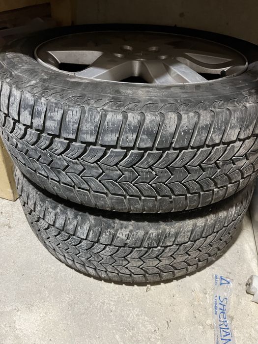 225/55 R17 Гуми с оригинални алюминеви джанти Renault Espase 2011г