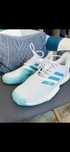 Adidas premium pentru Tenis