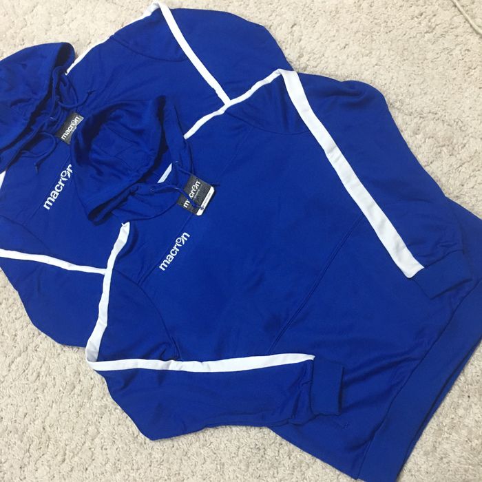 Makron brendidan xudi