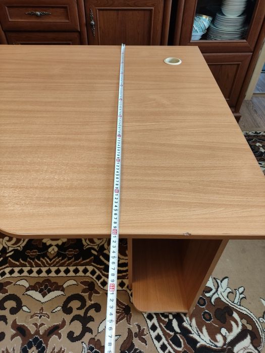 Стол компьютерный