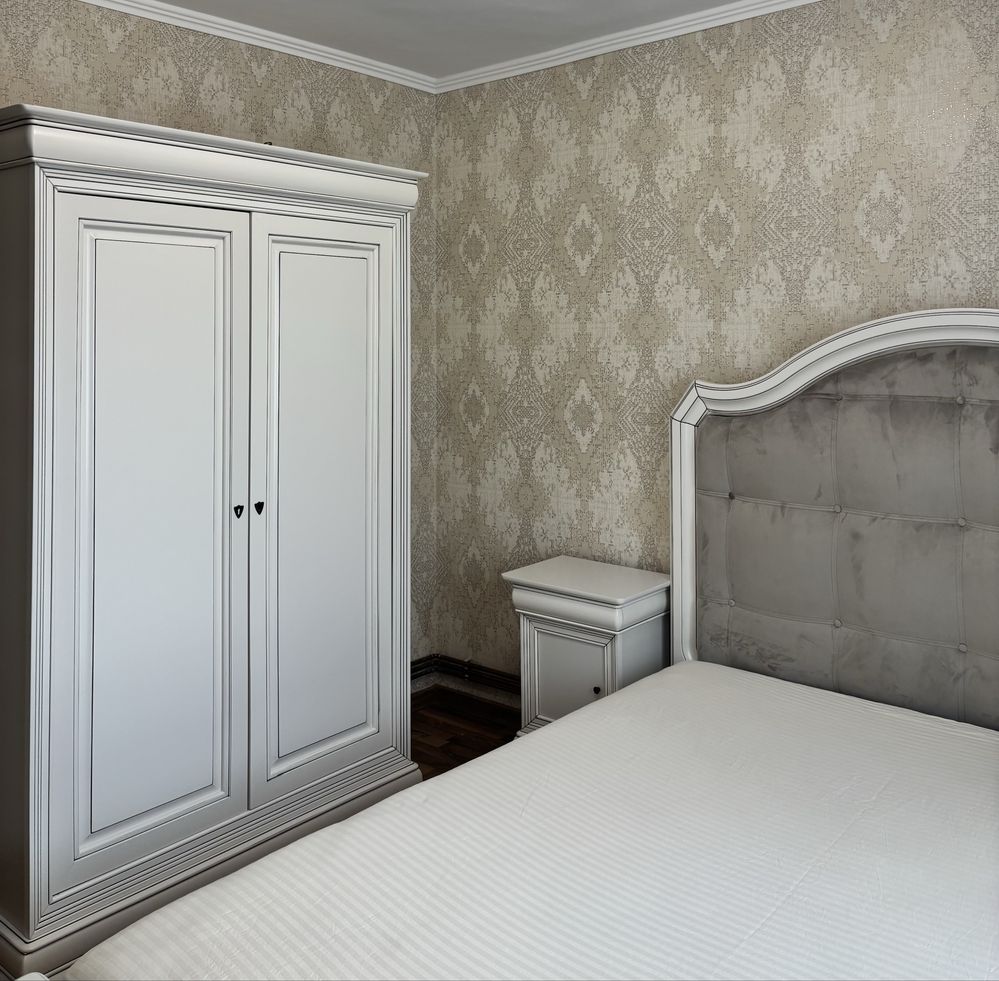 Apartament 4 camere ultracentral ,bloc Catena