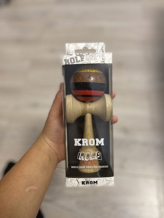 Vand Krom Kendama Pro Model Rolf Sticky Clear