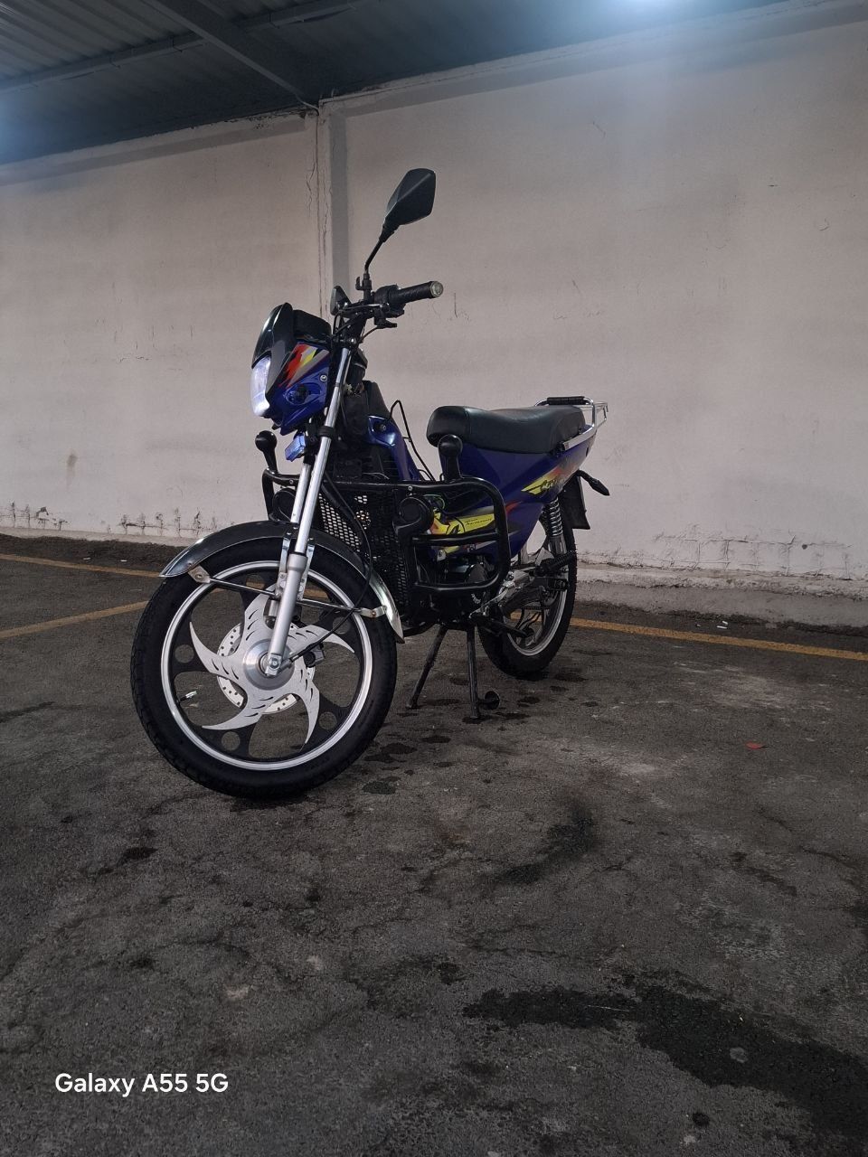 Moto sotiladi holati yangi.