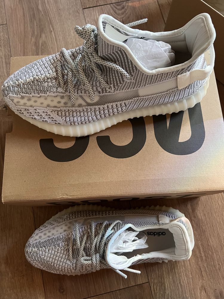 Yeezy boost 350 V2
