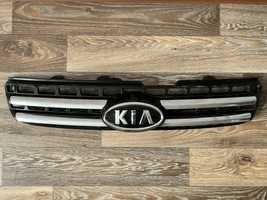Продам решетку радиатора Kia Sportage