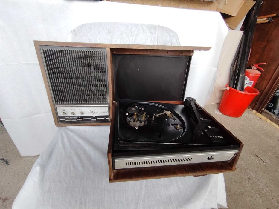 Radio pickup rusesc vechi