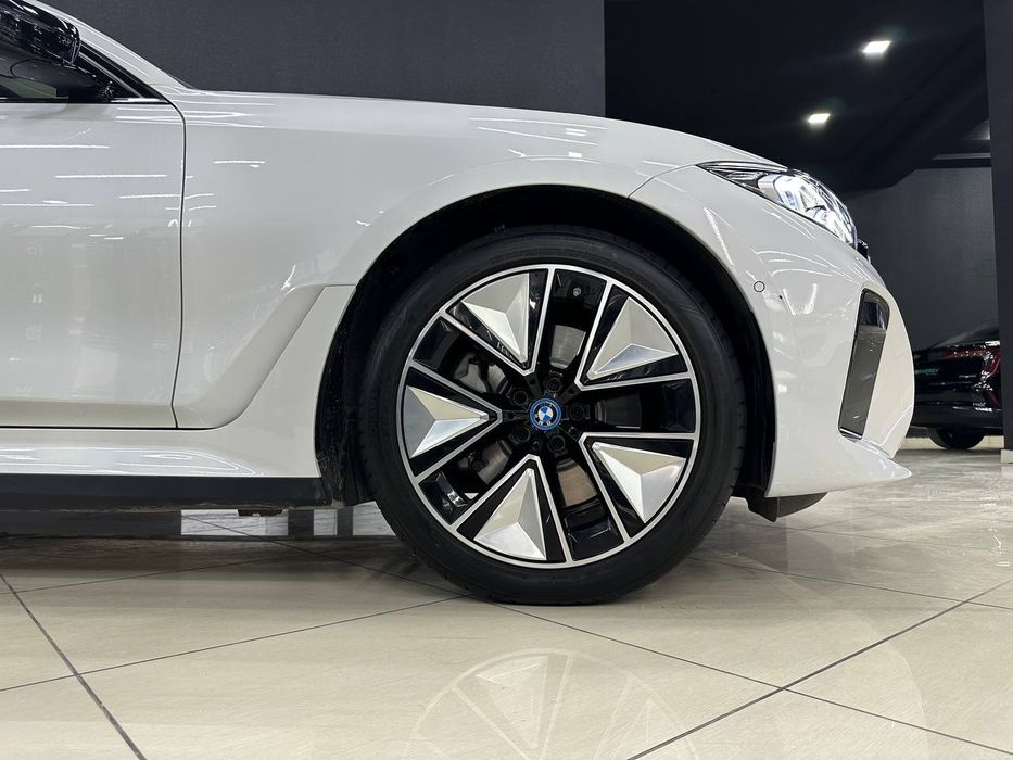 BMW  i3 eDrive 40L Sport, Ваш надёжный партнёр Терра авто