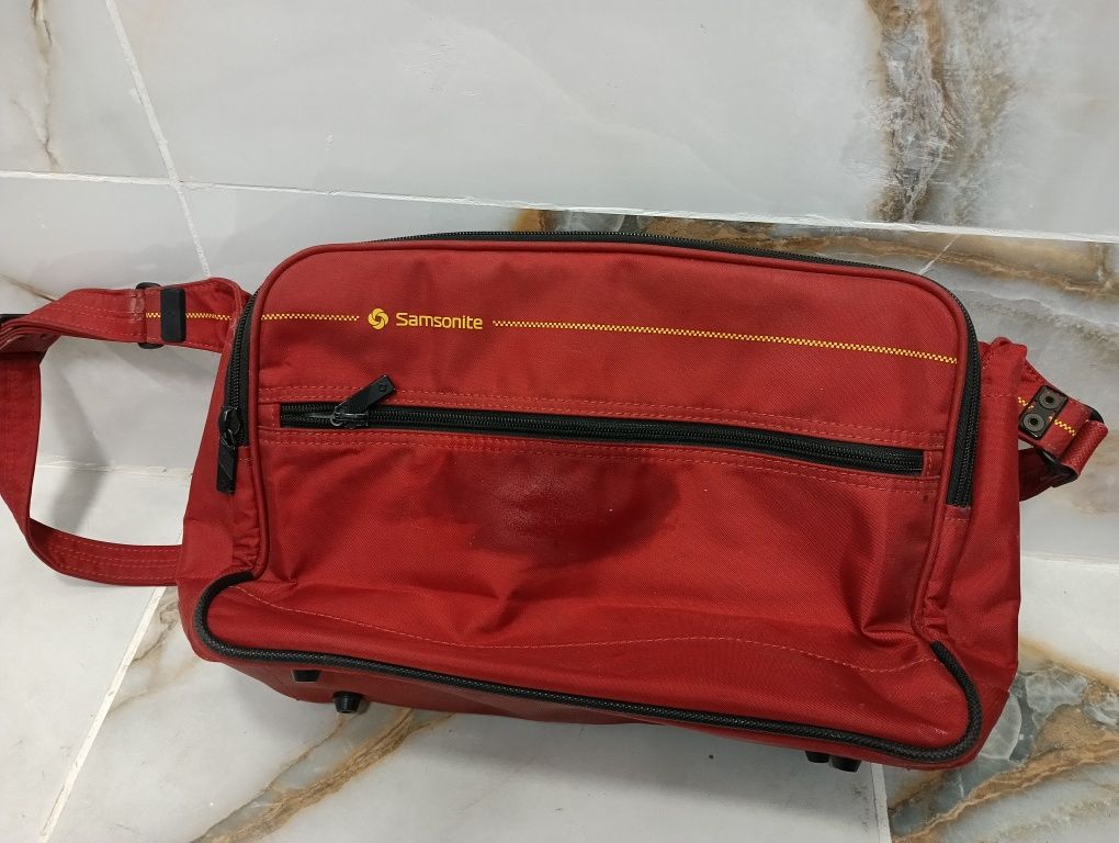 Samsonite маркова чанта - 32 лв