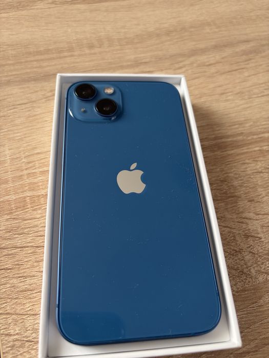 iPhone 13 в много добро състояние