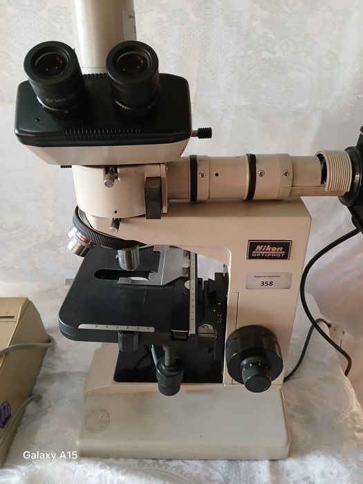 Microscop profesional