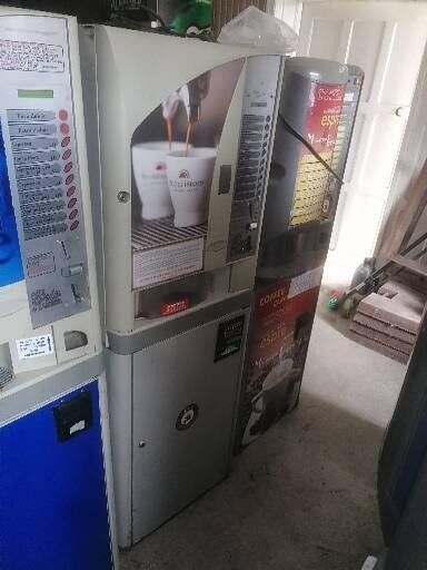 Aparate de cafea vending(zanussi,venezia,brio)