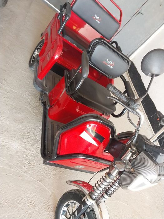 3 колёсный скутер