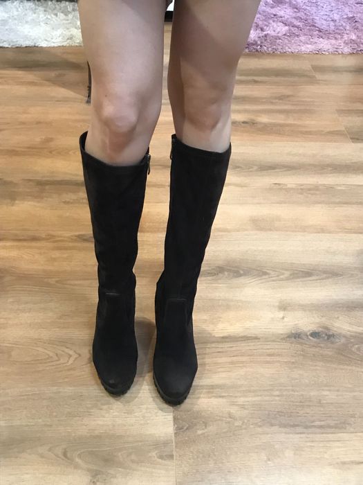 Cizme maro cu toc, piele intoarsa, marimea 38