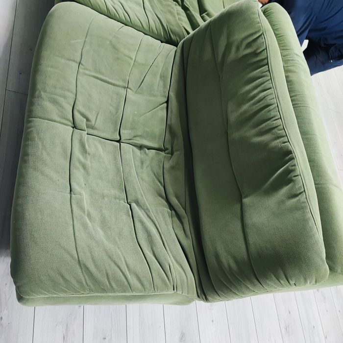 Продам 2 дивана.