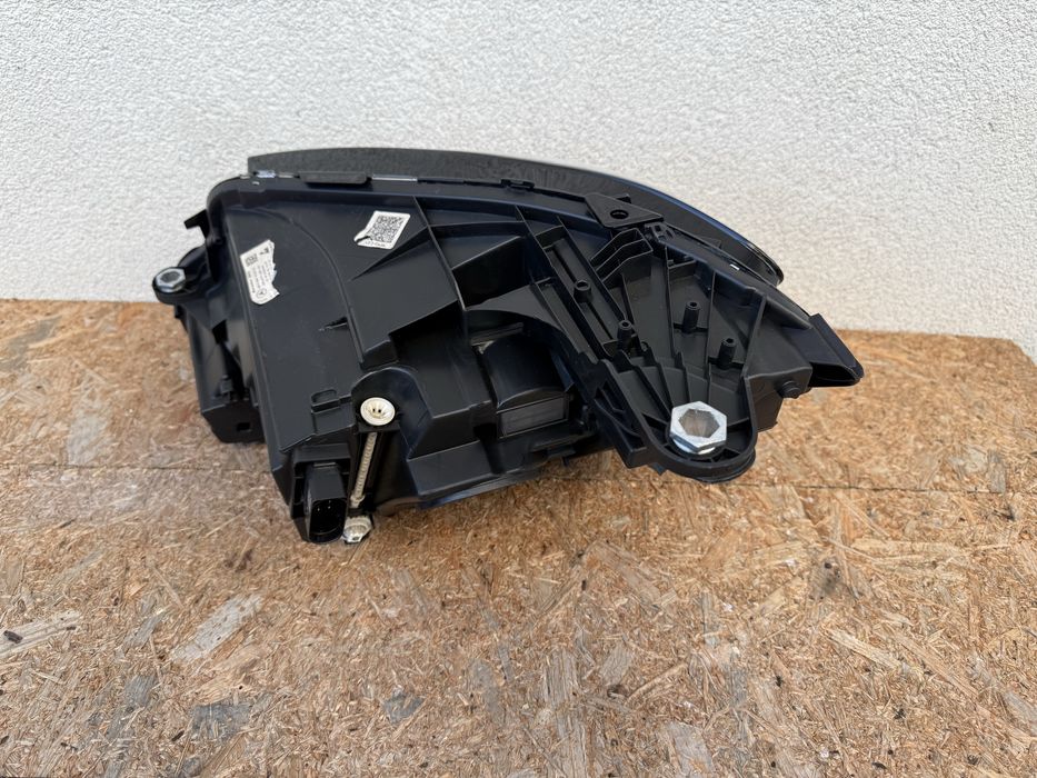 Far dreapta Mercedes E Class W213 Full LED Multibeam Original Europa