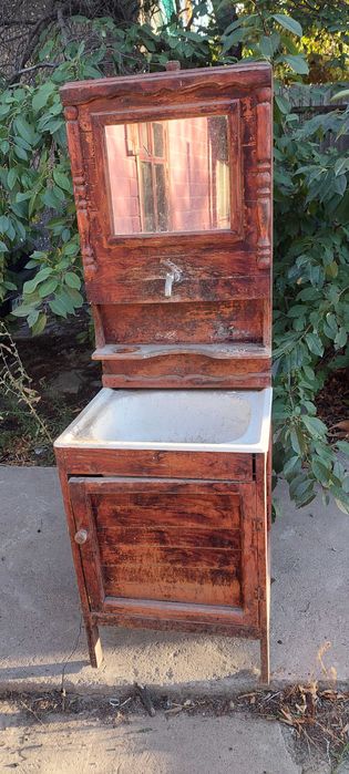 Умывальник деревянный