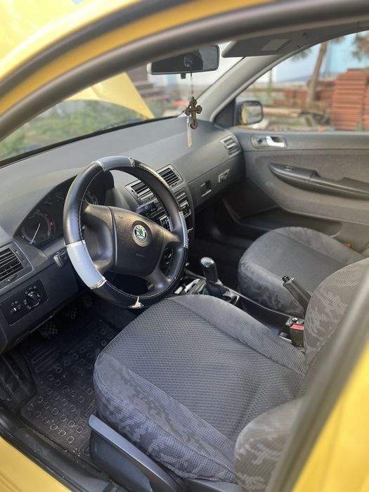 Vând Skoda Fabia