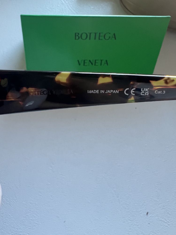 Слънчеви очила BOTTEGA