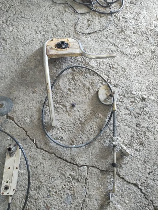 Кормилни жила с червяци за лодка