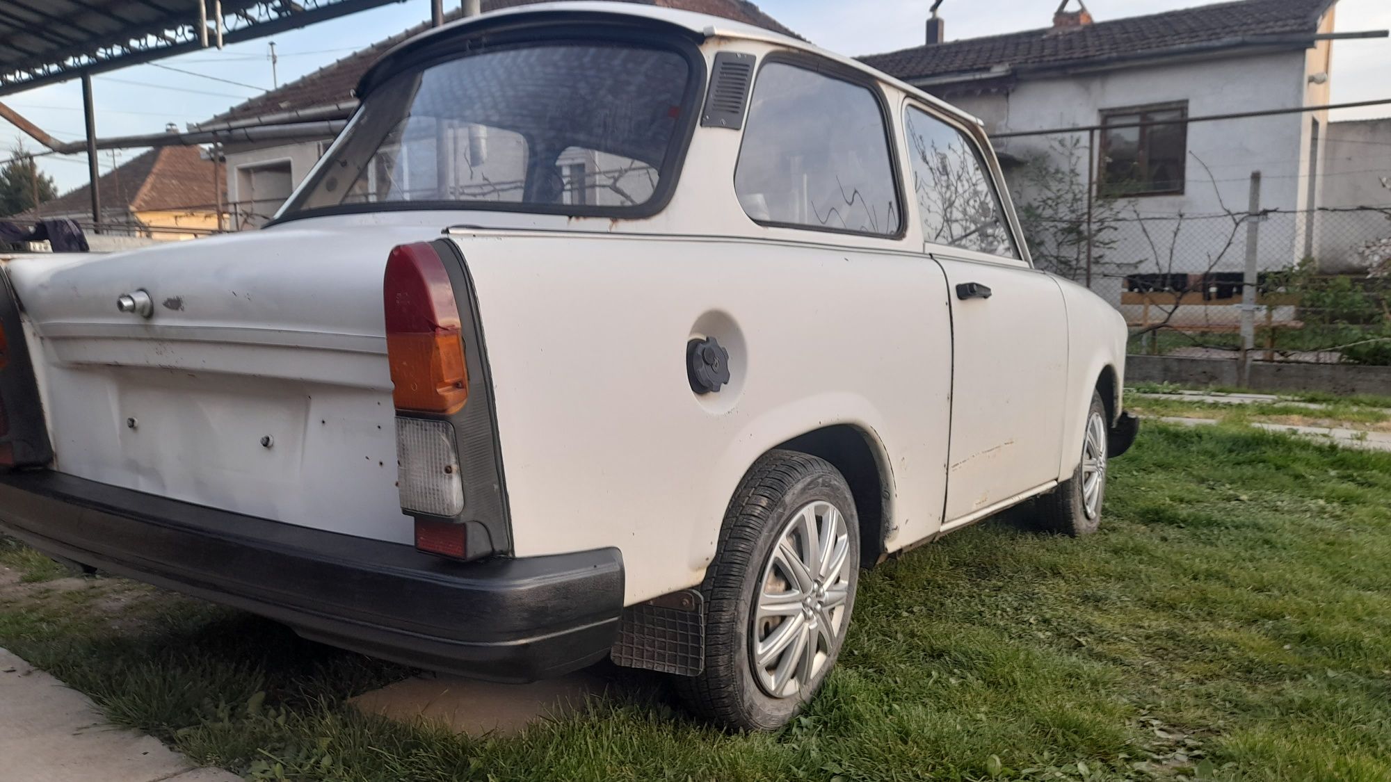 Trabant 1. 1 an 1990