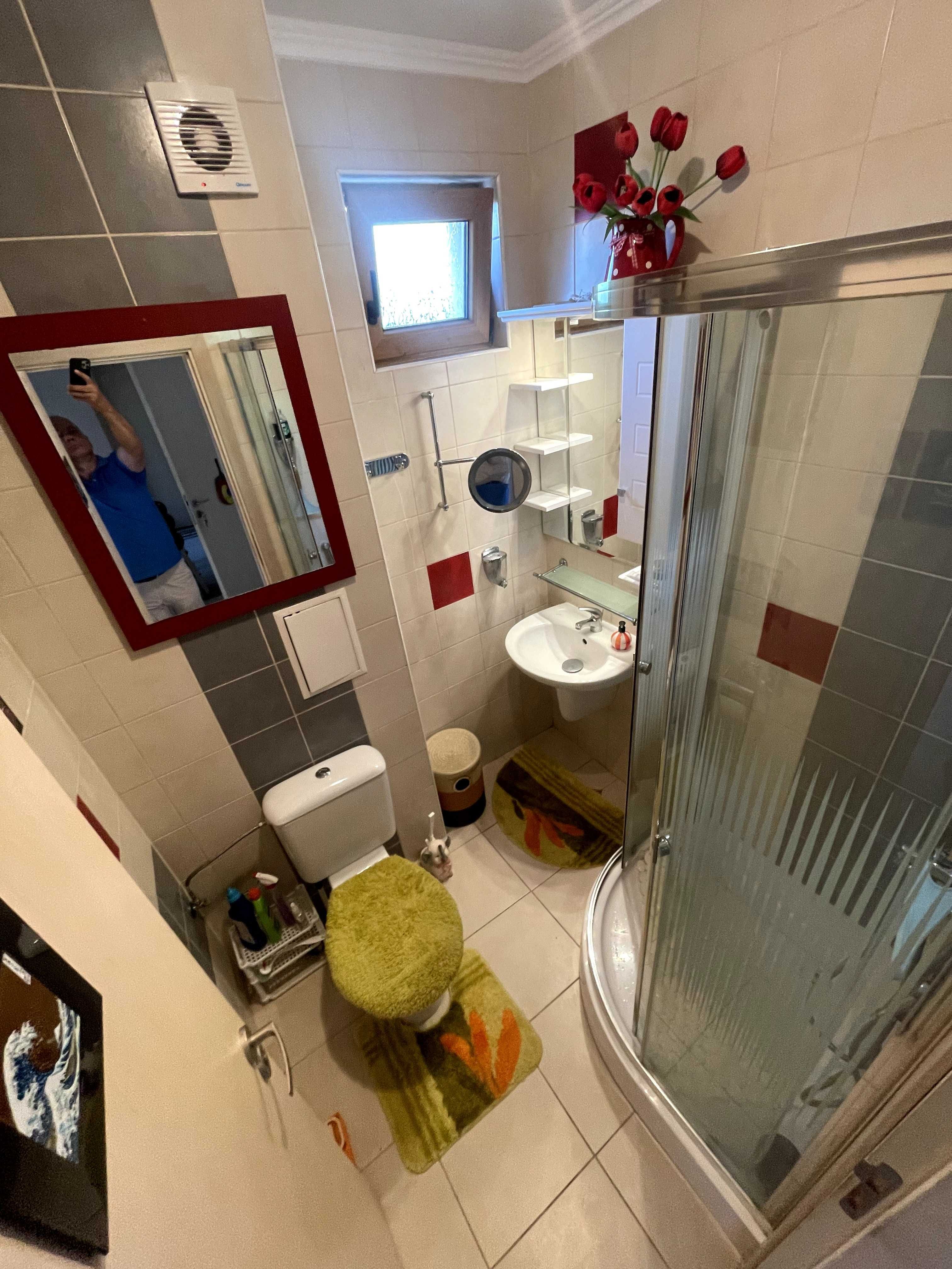 Прекрасен 2 стаен апартамент, 50м. от морето, без такса
