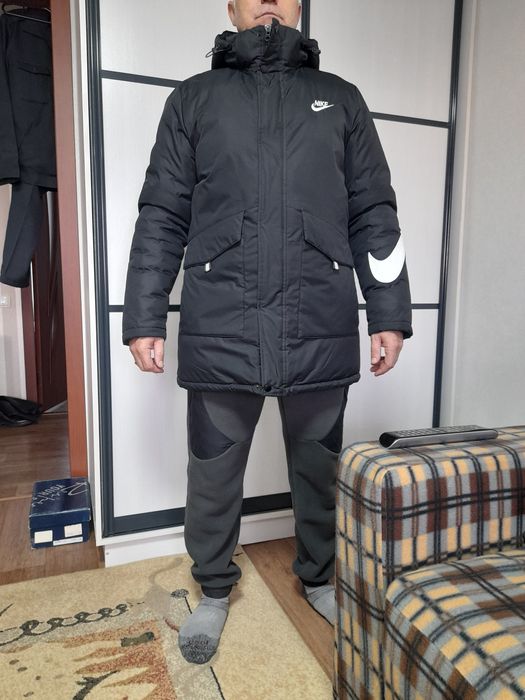 Продам зимнюю мужскую куртку