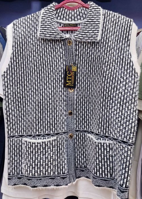 Безрукавка женская ангора