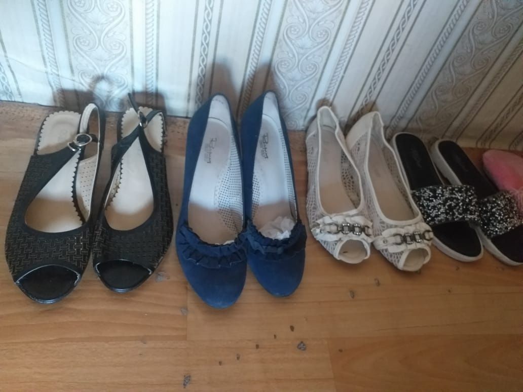 Продам женские сапоги разные, ботинки,туфли мужские