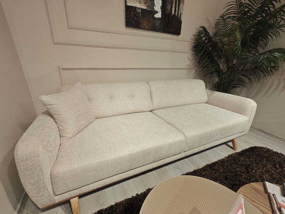 Чисто нов диван 230см с функция сън