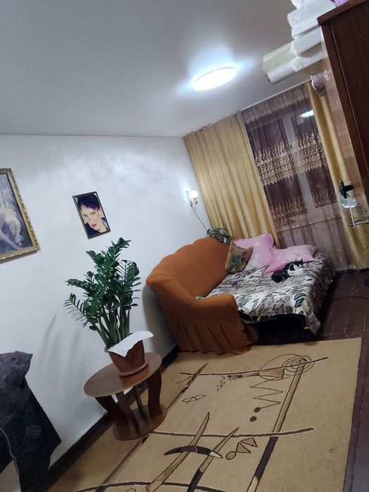 Глубокое продам квартиру 1,5ку .34.2кв.м печное отопление 2 этаж