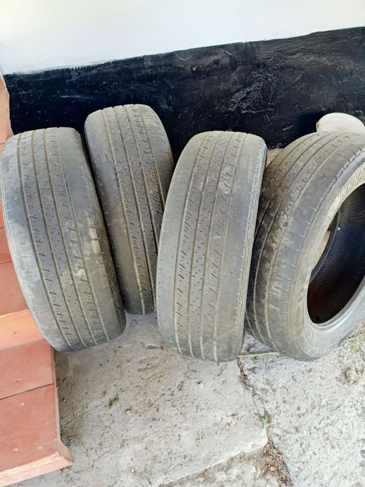 Продам шины 4 штук