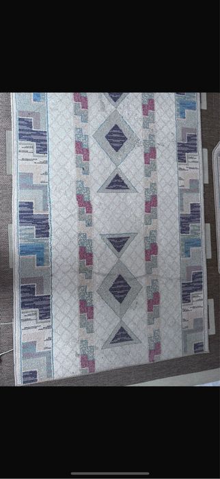 Продам ковры 2 штуки