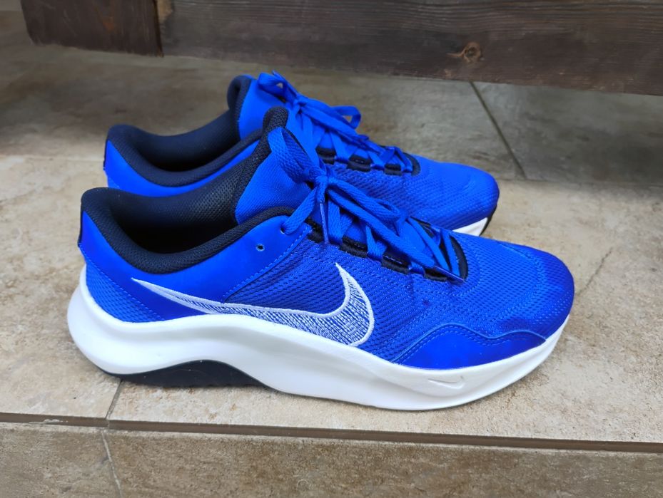 Nike Legend Essential 3, impecabili