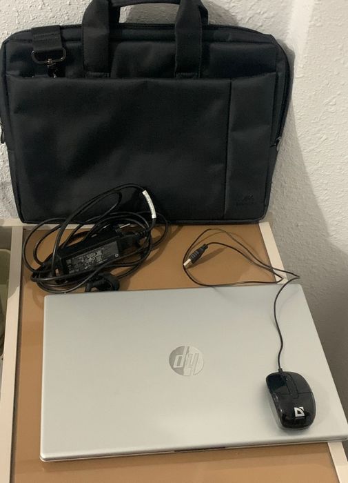 Срочно продам ноутбук HP 15-fd0193ci