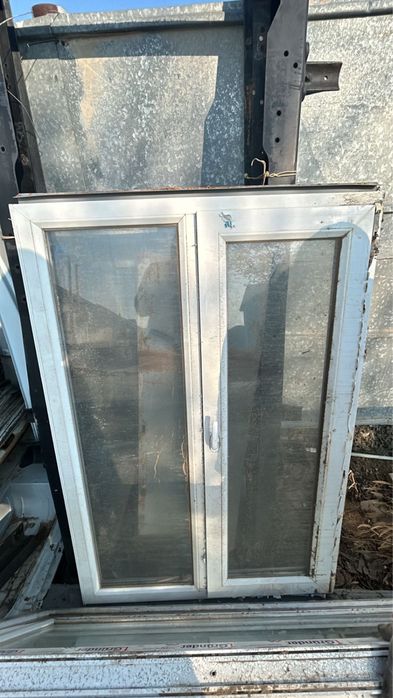 Пластик терези и Есик сатылады