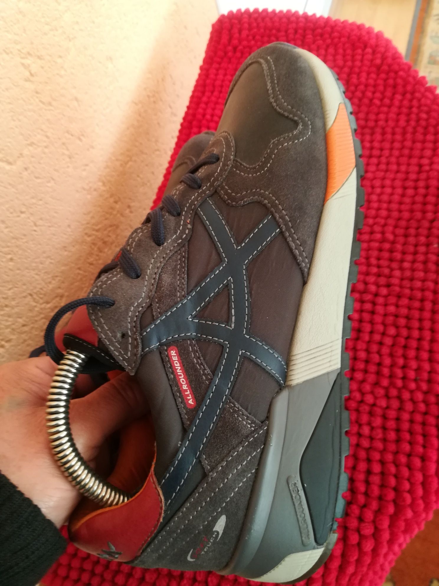 Adidași Asics nr 43 piele bărbați